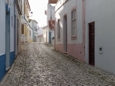 RECOMENDAÇÃO - Veículos de emergência em Ferragudo RECOMENDAÇÃO - Veículos de emergência em Ferragudo
